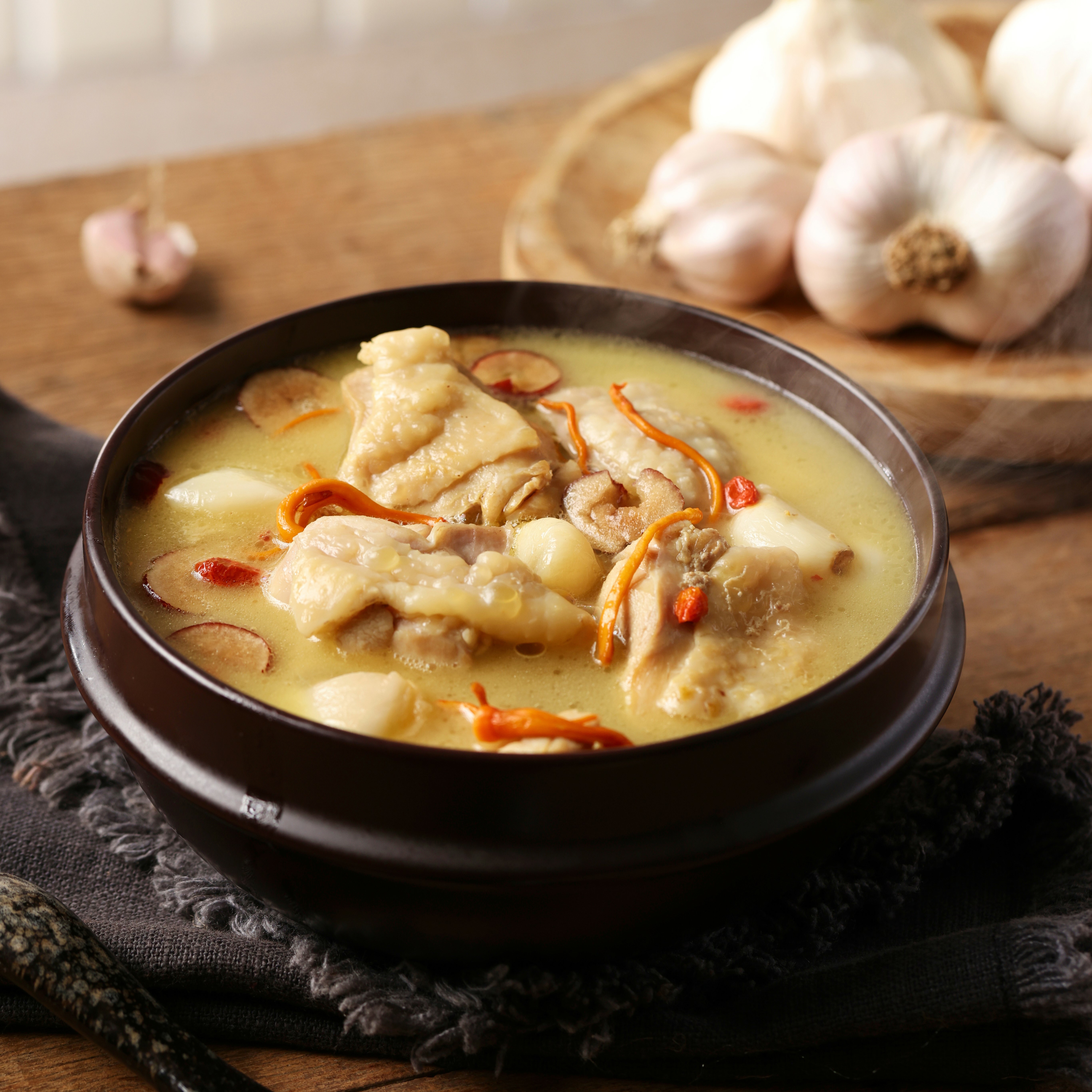 【心港點】濃郁雞白湯-蒜頭