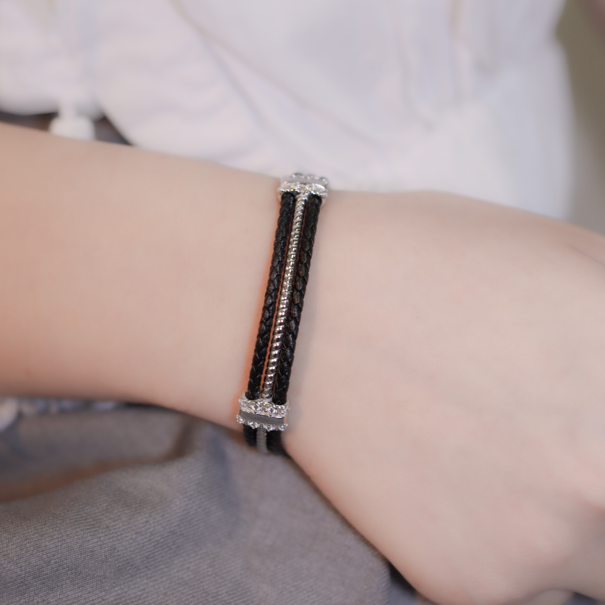 | 925純銀・皮革 | 黑夜銀河手鐲 | BR1110 |