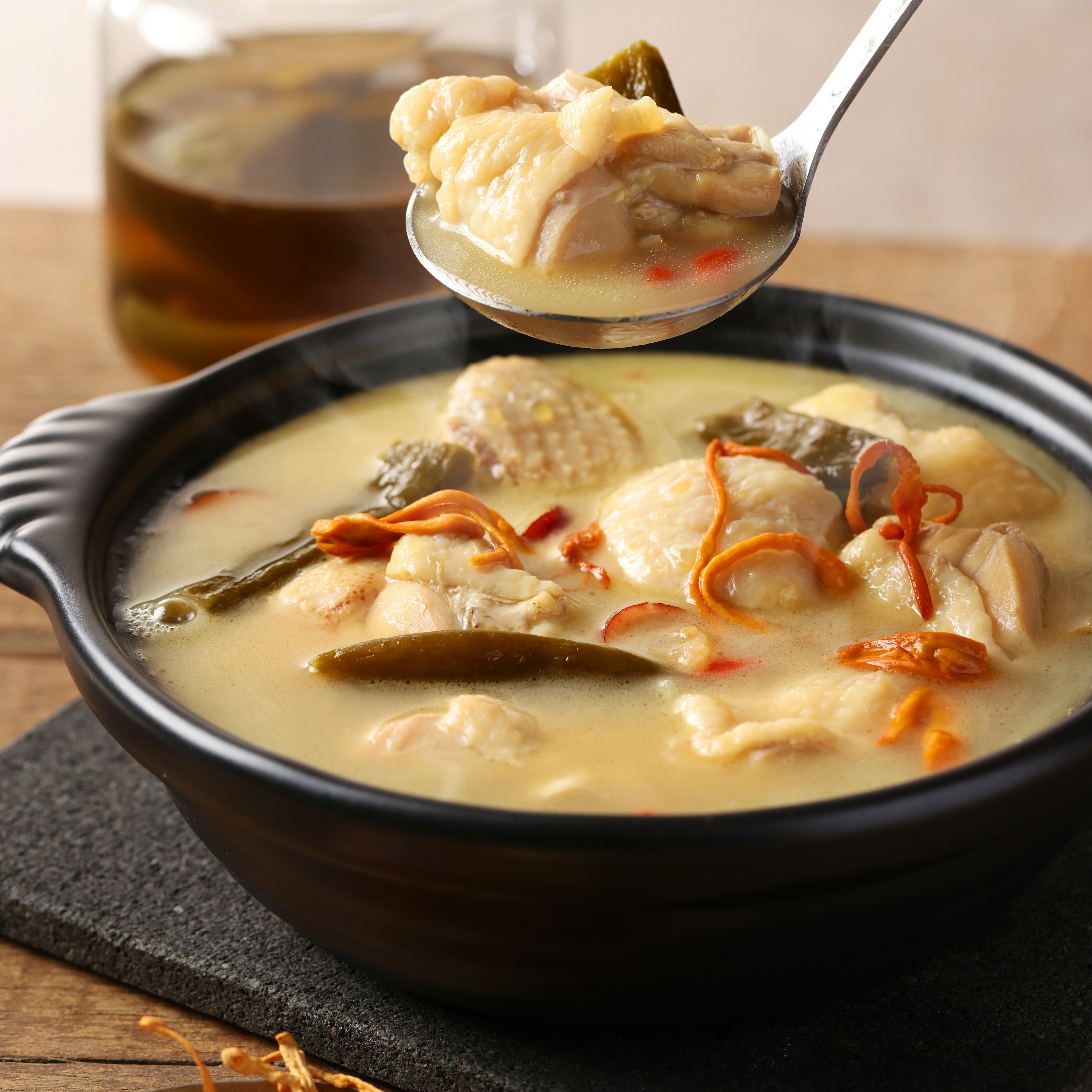 【心港點】濃郁雞白湯-剝皮辣椒