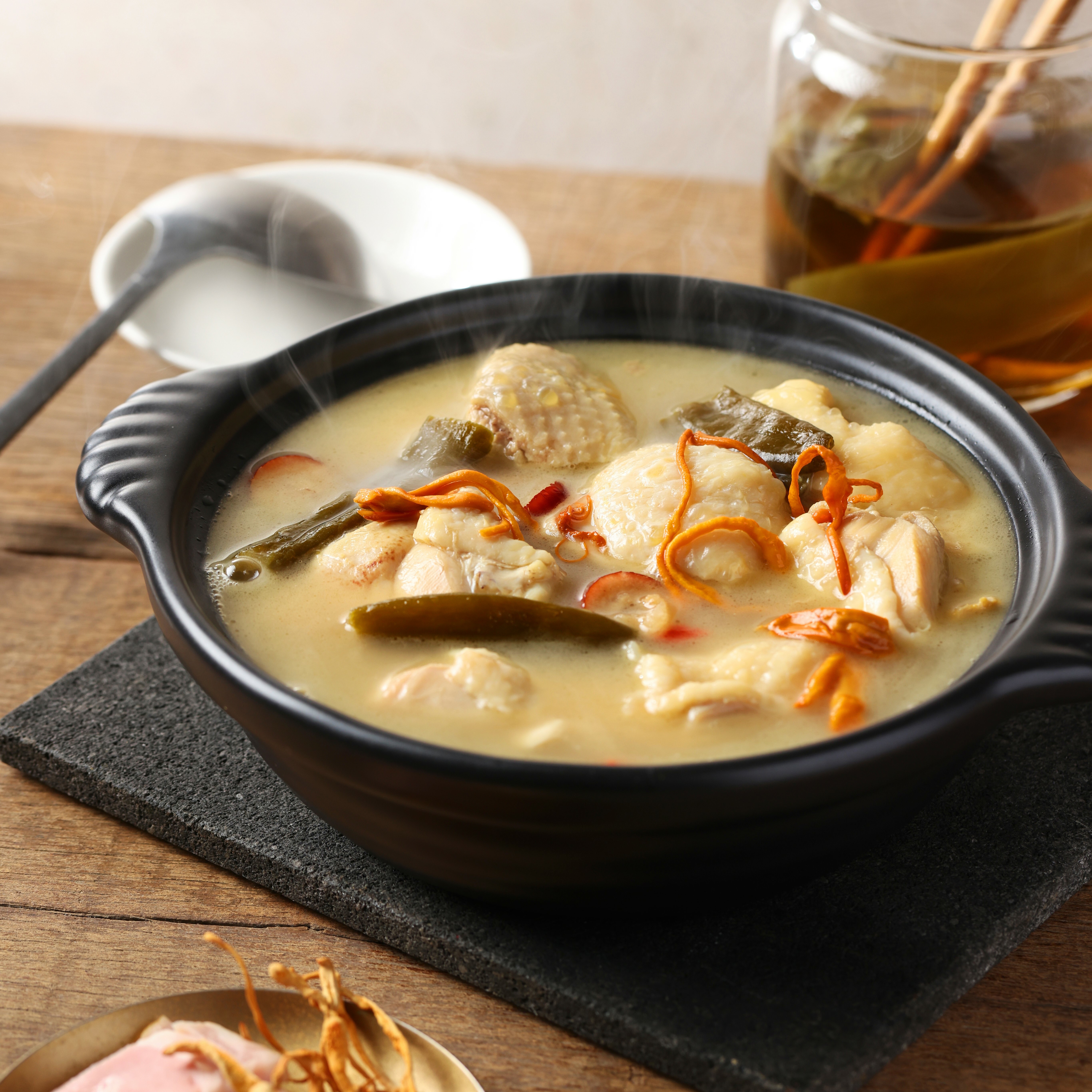 【心港點】濃郁雞白湯-剝皮辣椒