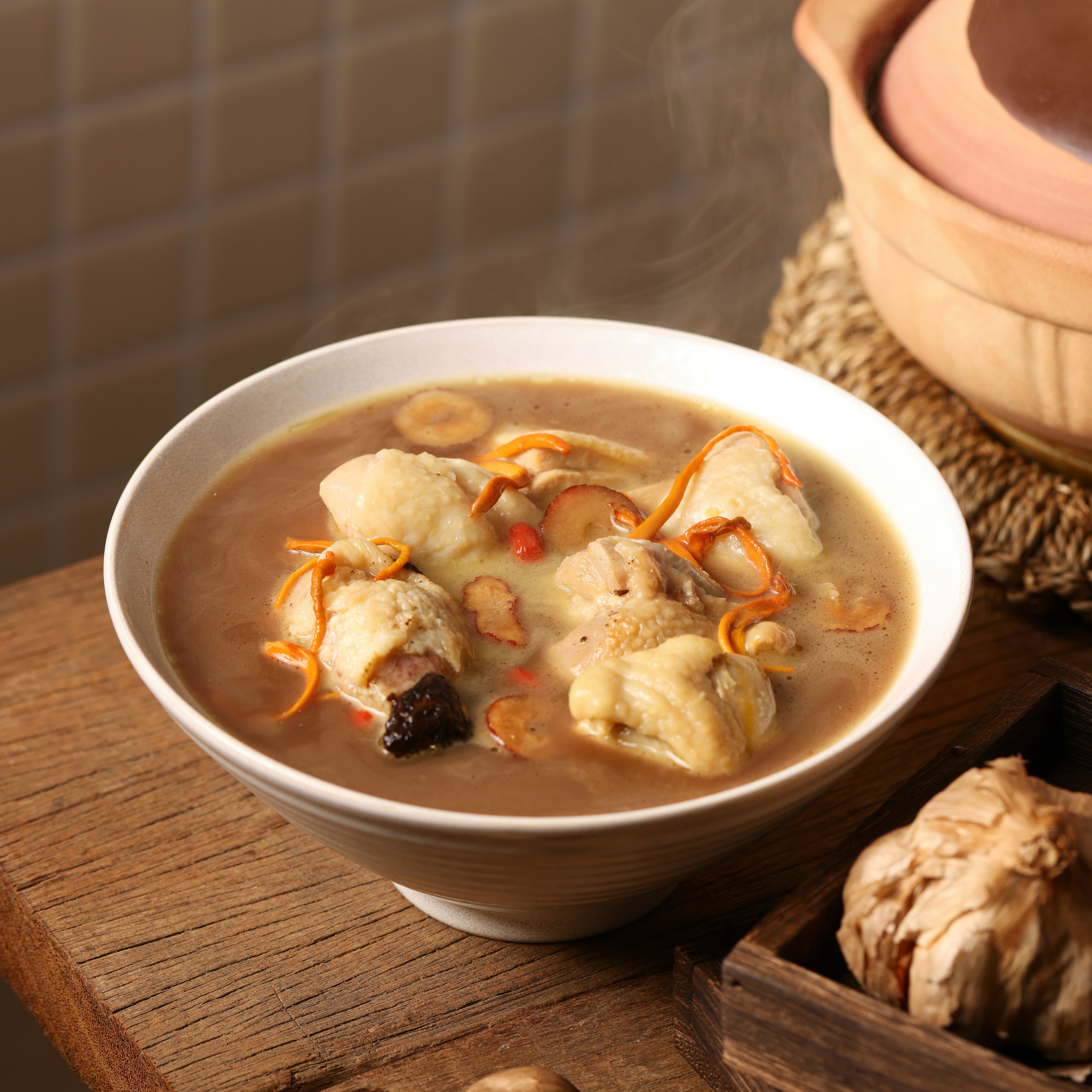 【心港點】濃郁雞白湯-養身黑蒜