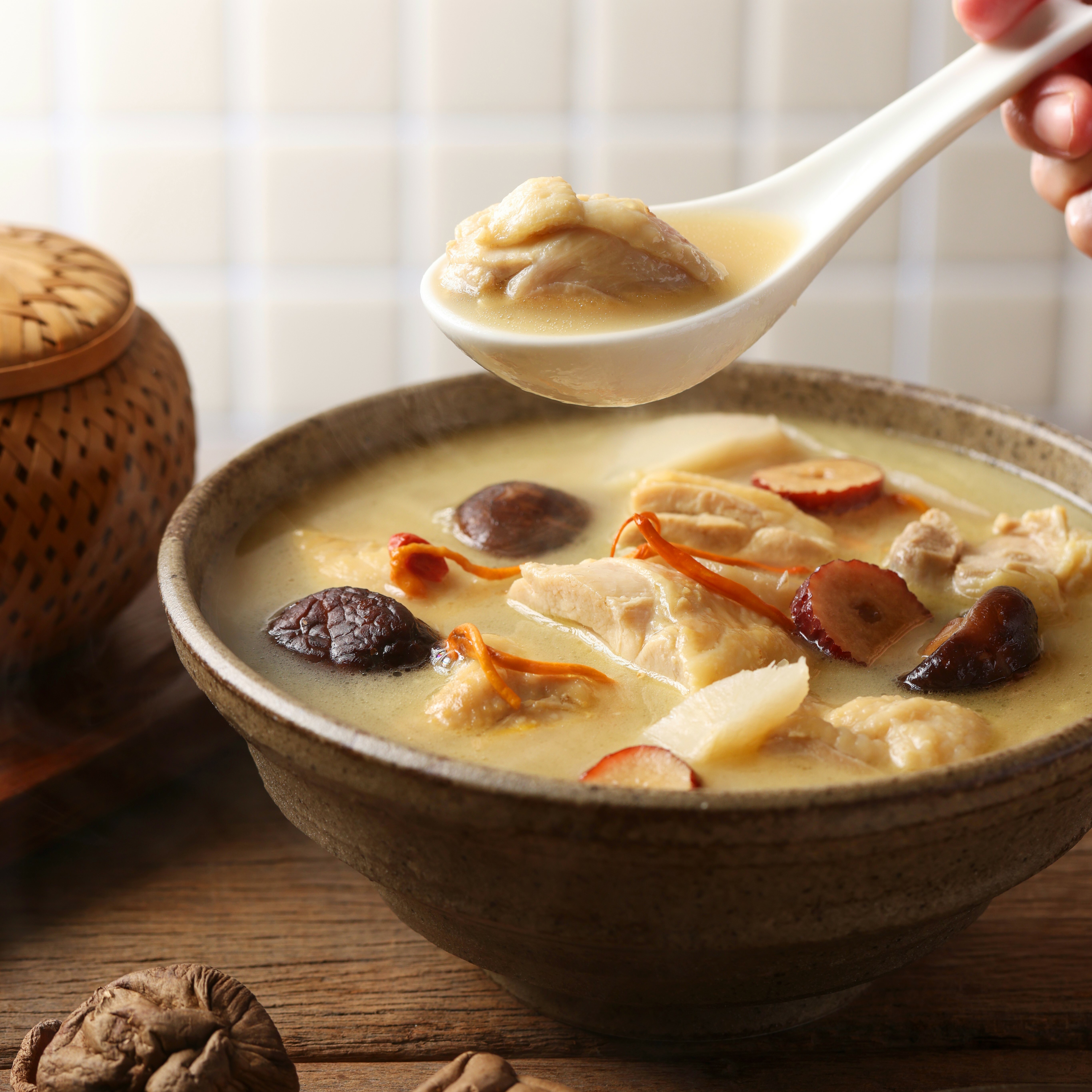 【心港點】濃郁雞白湯-淮山香菇