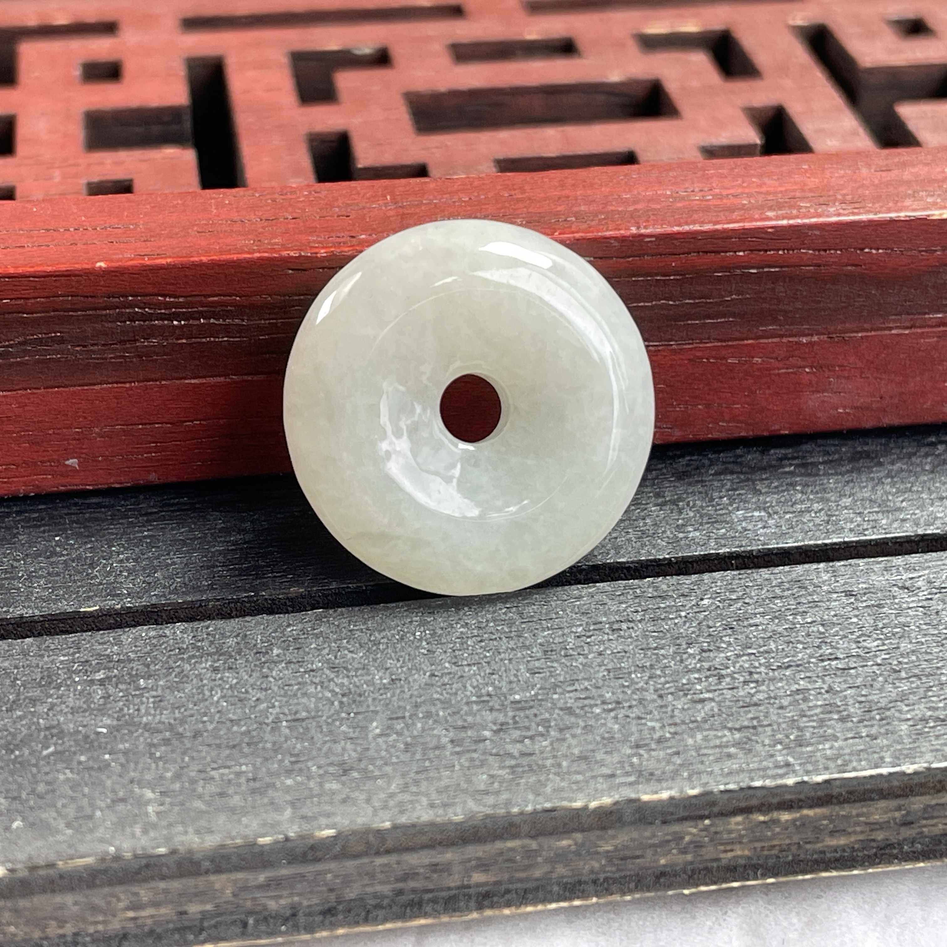 J840 翡翠冰糯平安扣 (20.5mm直徑)