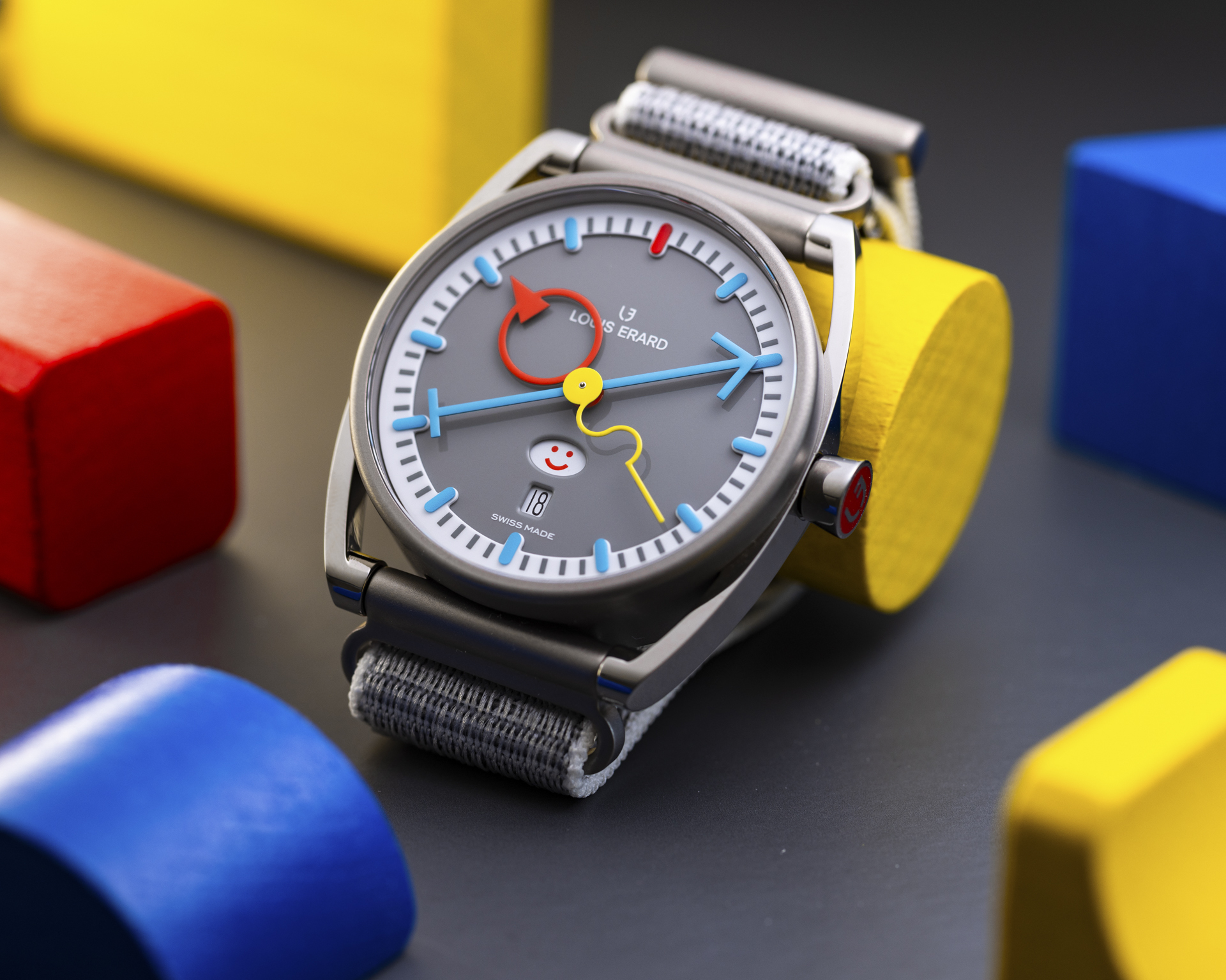 聯名款 Collaboration｜LOUIS ERARD X ALAIN SILBERSTEIN SMILE-DAY 冷灰色款