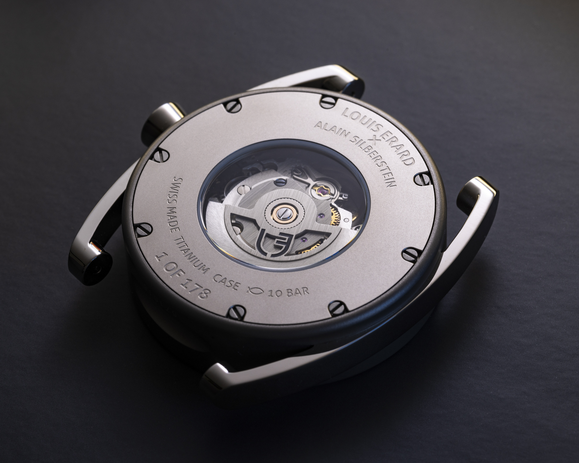 聯名款 Collaboration｜LOUIS ERARD X ALAIN SILBERSTEIN SMILE-DAY 冷灰色款