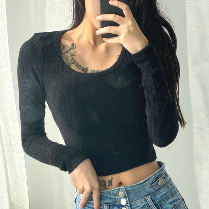 Hot selling knitted round neck long-sleeved bottoming shirt (black) (S/M size) (contact customer service after placing the order to confirm the delivery size)