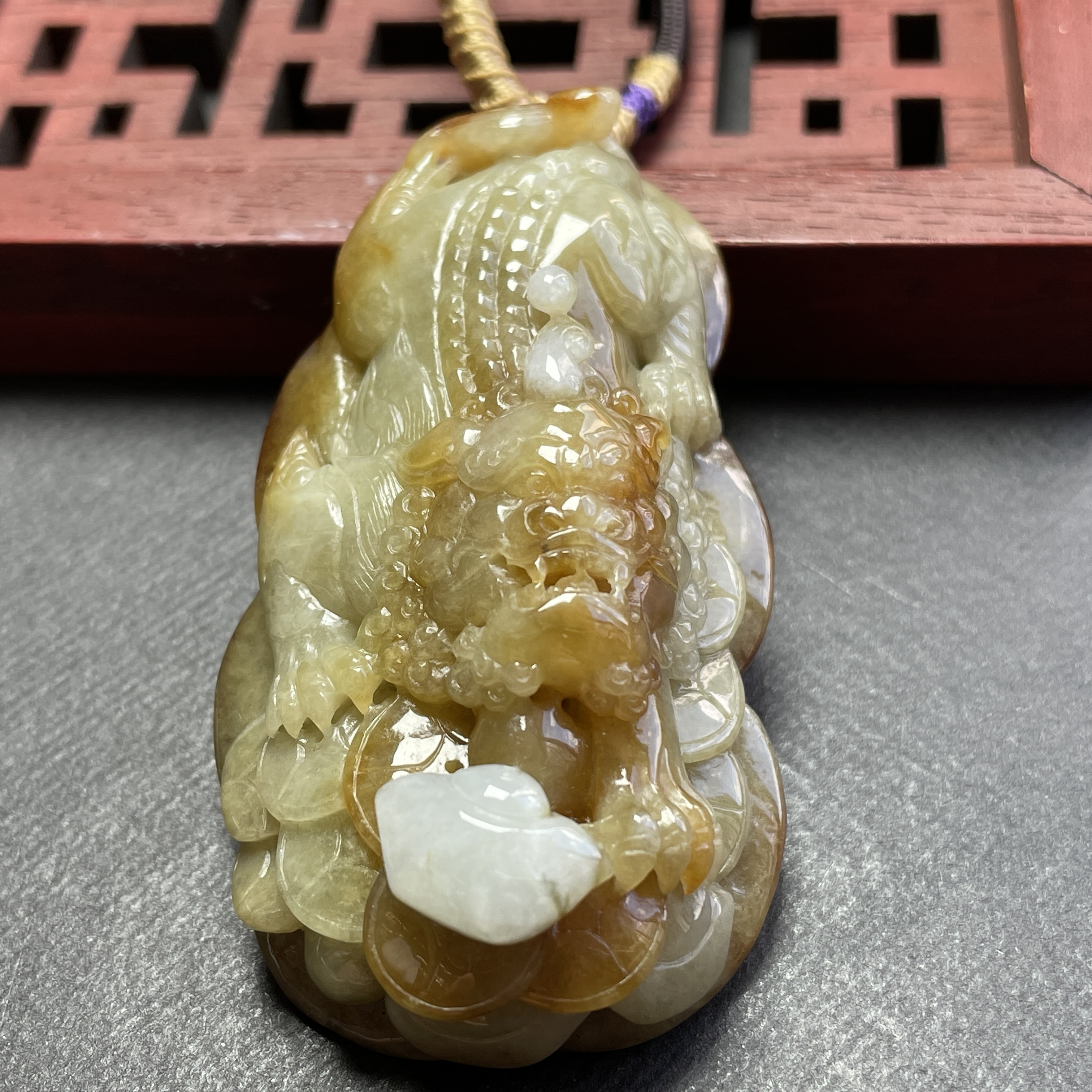 J2357 翡翠霸氣招財貔貅牌