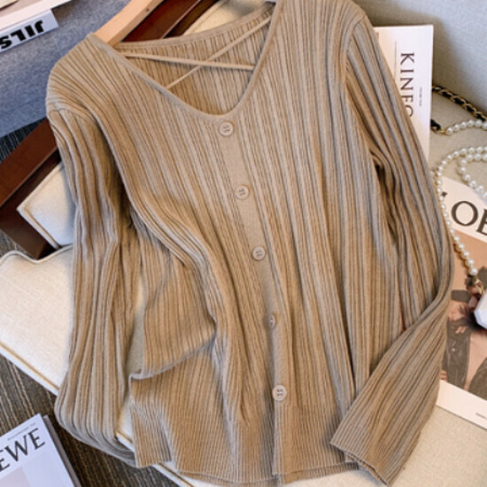 Hot selling v-neck long-sleeved sweater [khaki] [size L-4XL] (please contact customer service to confirm the delivery size after placing the order)