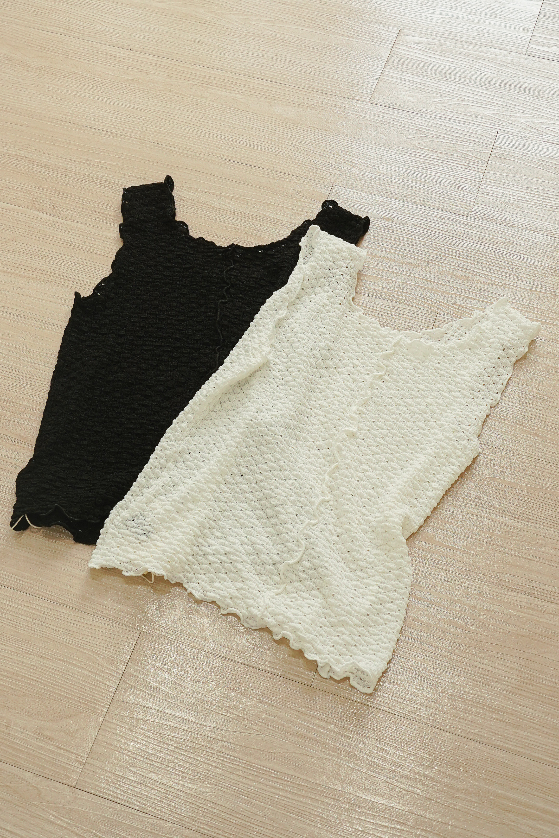 10199 ｜ 精緻紋理背心