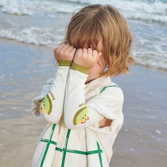 Popular anti-UV children's ice silk sleeves (milk green kiwi)