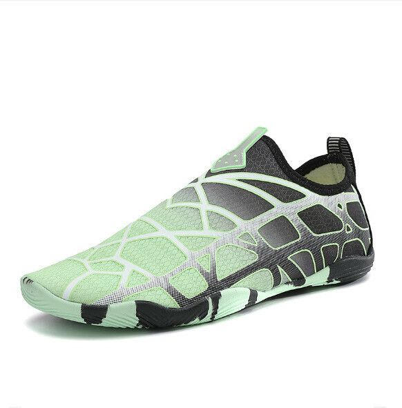 Hot selling wading sports shoes [35-47 sizes] [ZB01 black and green] (contact customer service after placing the order to confirm the delivery size)