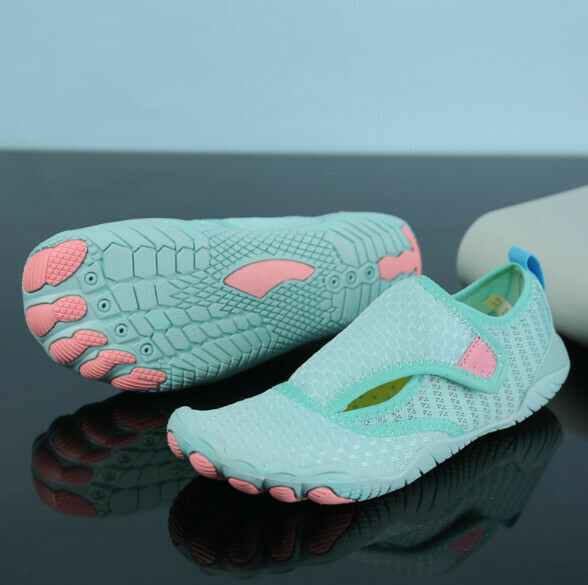 Hot selling wading sports shoes [35-47 sizes] [A028 moon color] (contact customer service after placing the order to confirm the delivery size)