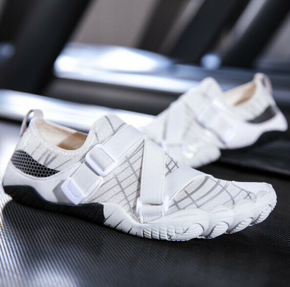 Hot selling wading sports shoes [35-47 sizes] [K026 white] (contact customer service after placing the order to confirm the delivery size)