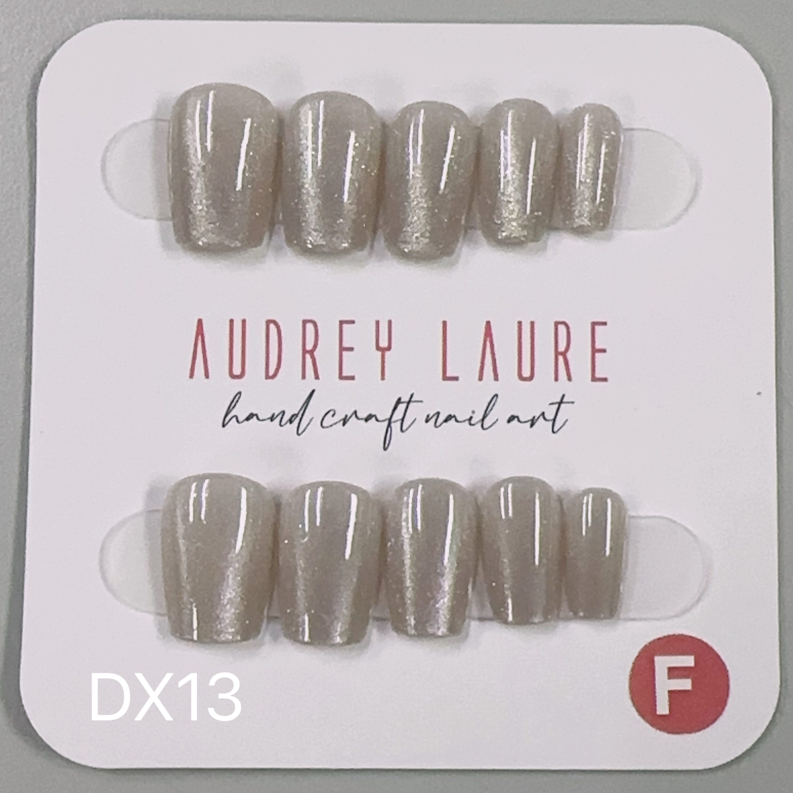 AUDREY LAURE 穿戴甲均碼 (DX13)