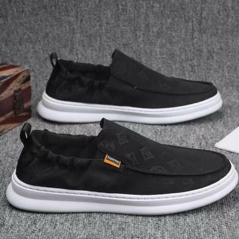Casual sneakers [black] [size 39-44] [contact customer service after placing order to confirm delivery size]