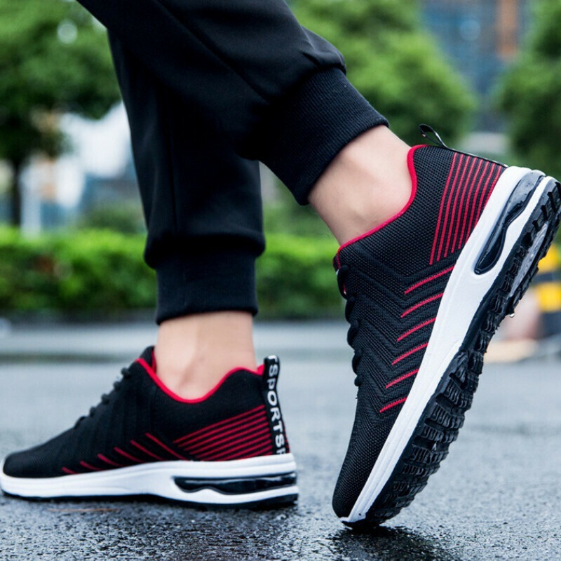 Casual sports shoes [black and red] [size 39-44] [contact customer service after placing the order to confirm the delivery size]