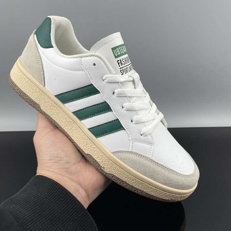Casual sports shoes [white and green] [size 39-44] [contact customer service after placing the order to confirm the delivery size]