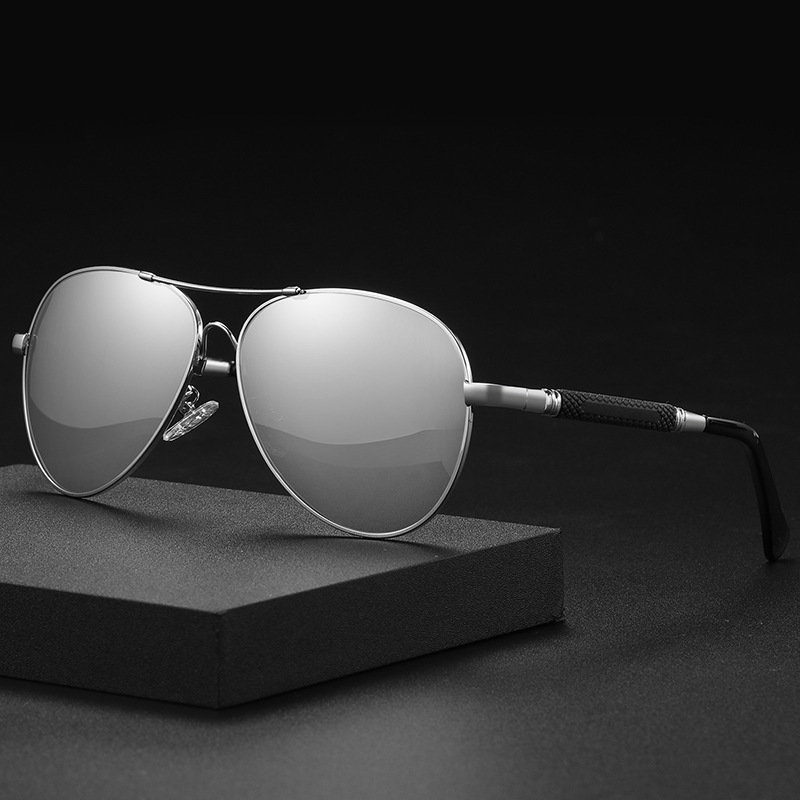 New color-changing sunglasses for men, memory frame, pilot polarized sunglasses, driving glasses (naked mirrors, no LOGO, silver frame + mercury reflective sheet)