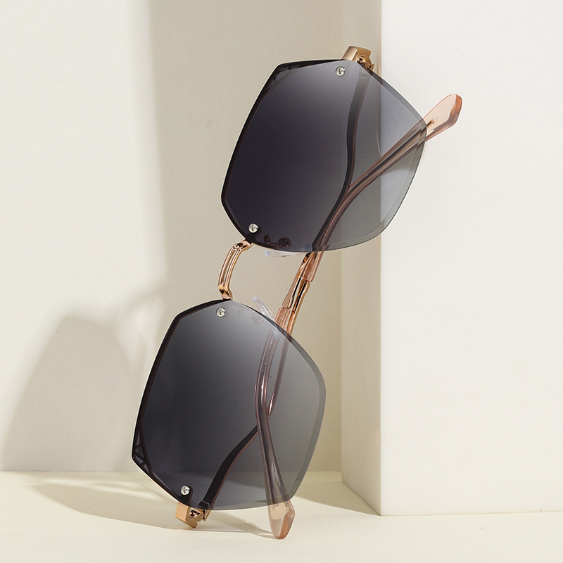 Sunglasses Driving Day and Night Glasses for Men and Women Driving Driver Sunglasses (Nude Glasses Gold Frame + Gradient Gray Lenses)