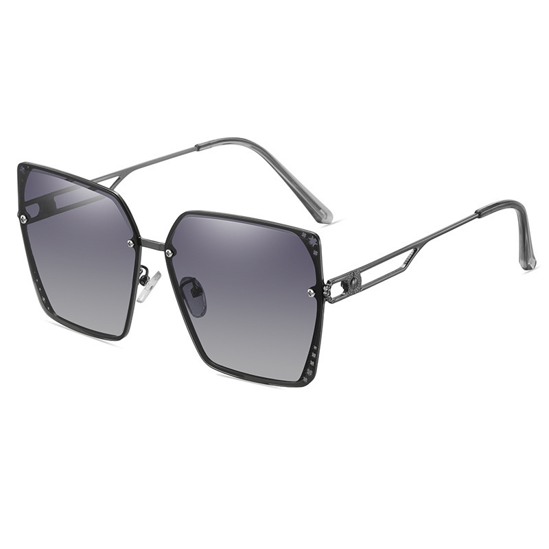 New high-end anti-UV strong light polarized sunglasses (naked glasses, gray frame + gradient gray lenses)