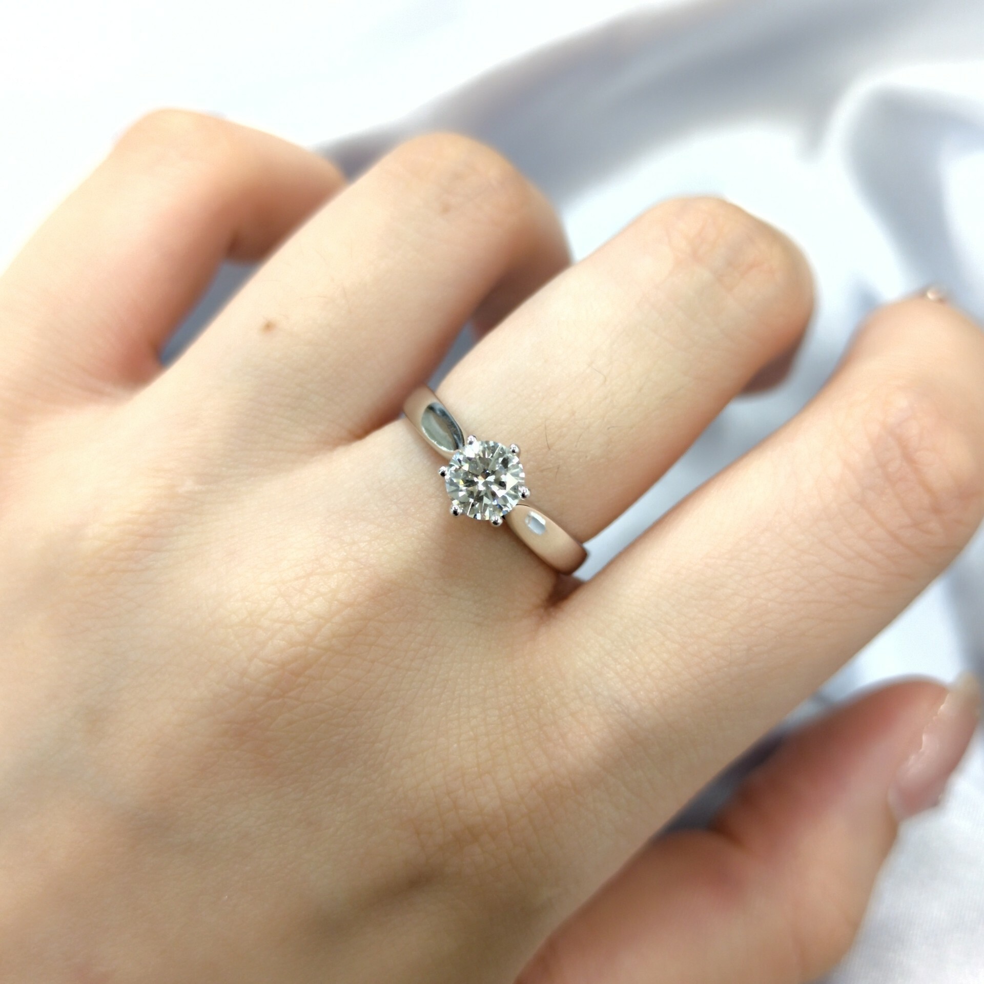 18K White Gold 0.60ct Diamond Ring