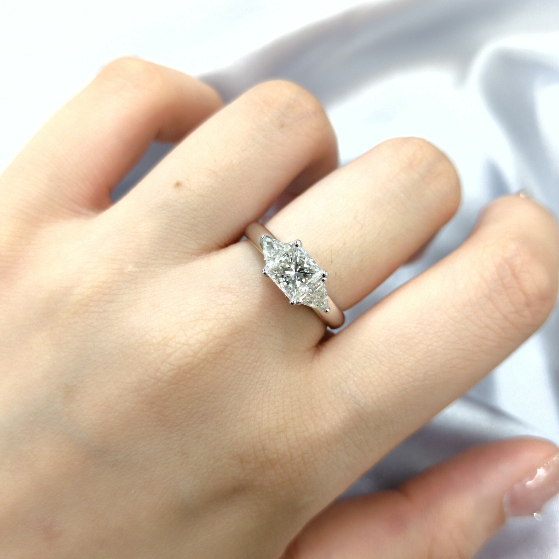 18K White Gold 1.02ct Princess Cut Diamond Ring