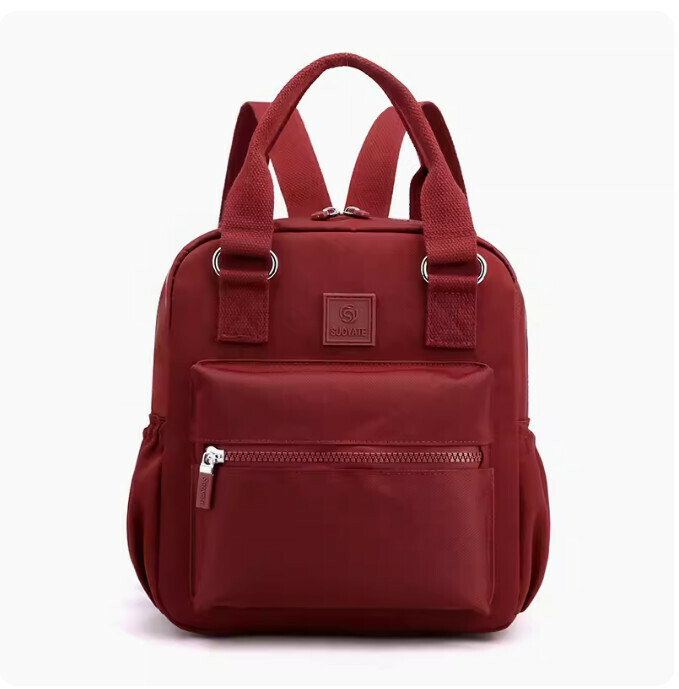 Popular mommy and baby bag, lightweight portable backpack for going out (burgundy)