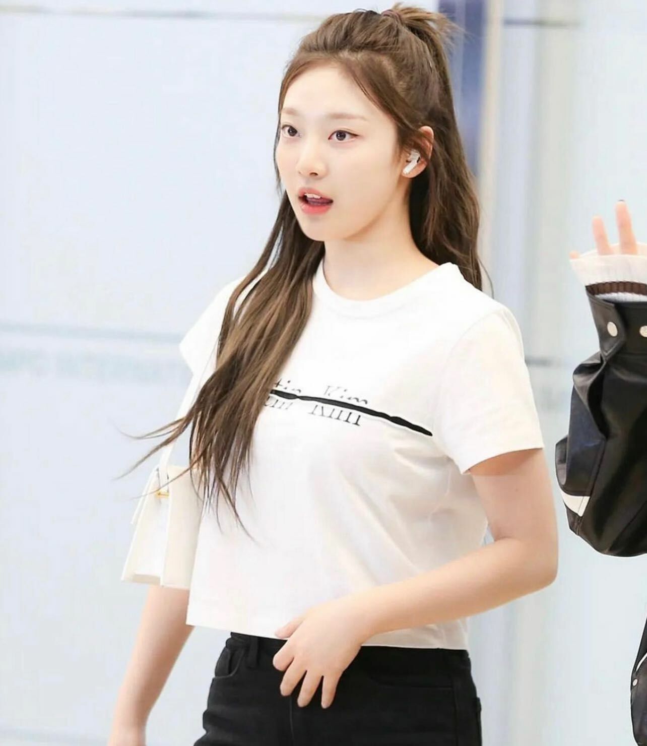PRE-ORDER) MATIN KIM CUTTED LOGO CROP TOP IN BLACK