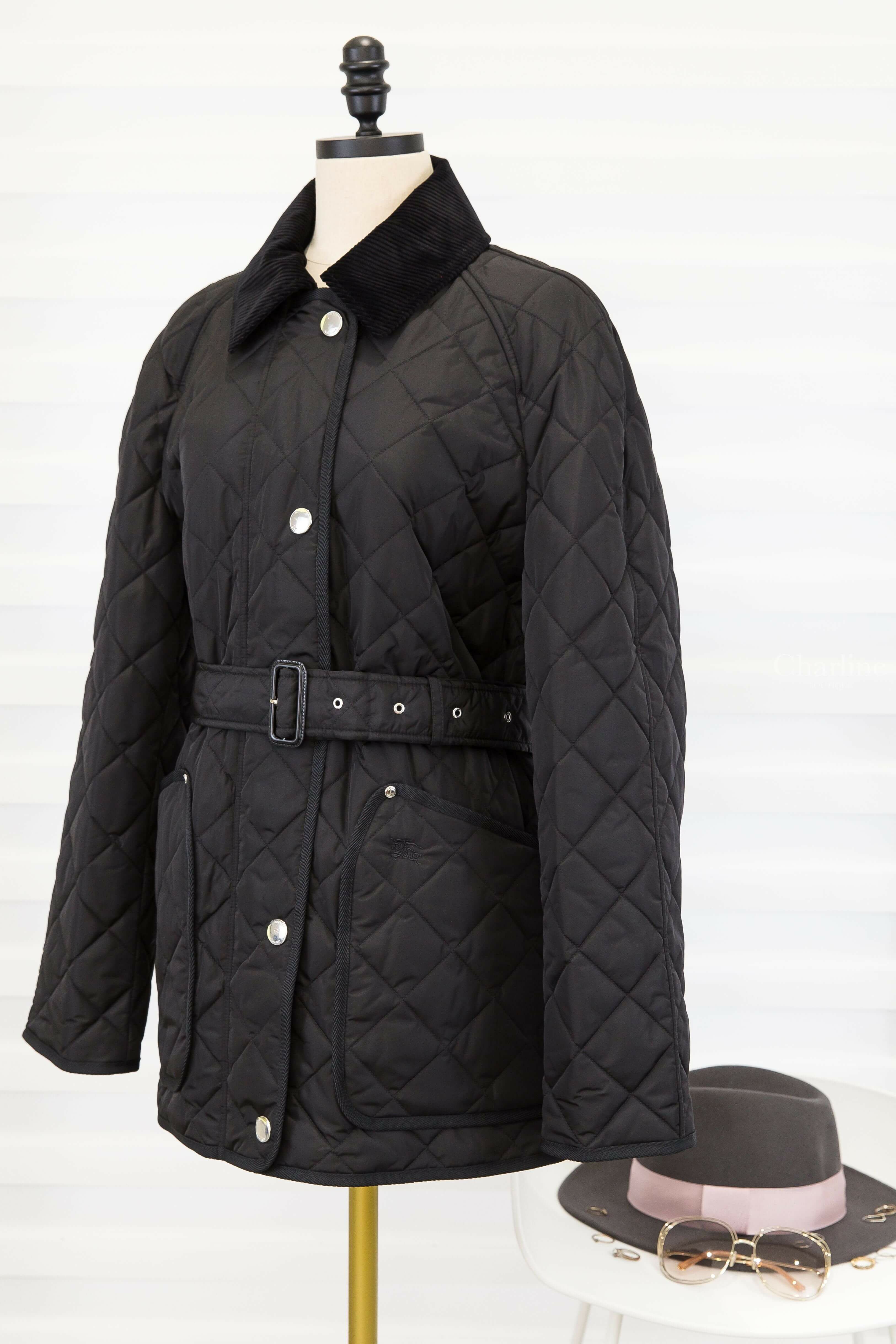 Burberry Quilted Nylon Jacket 黑色燈芯絨領無肩線絎縫溫控米色黑白紅相間條紋內裡附腰帶尼龍長袖外套-Charline Boutique 精品代購