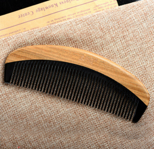 Hot Recommended Violet Green Sandalwood Black Horn Comb [Brown]