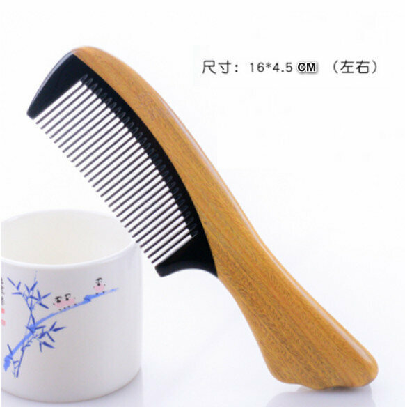 Hotly recommended green sandalwood horn comb [fish tail style]