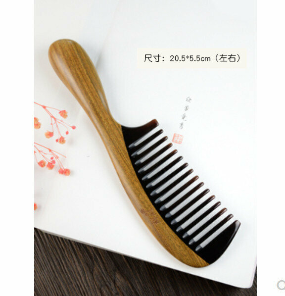 Hotly recommended green sandalwood horn comb [coarse teeth]