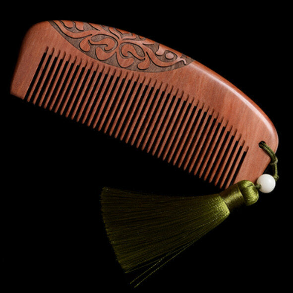 Hotly recommended old peach wood carved wood comb [148MM]