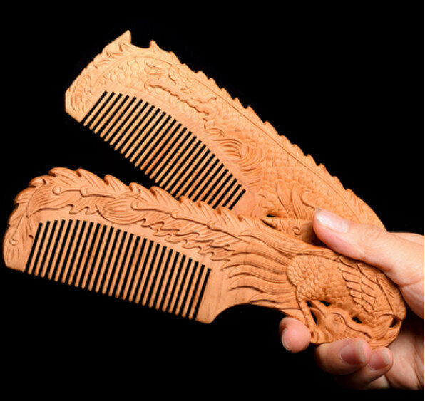 Hotly recommended old peach wood carved wood comb [Phoenix + Dragon]