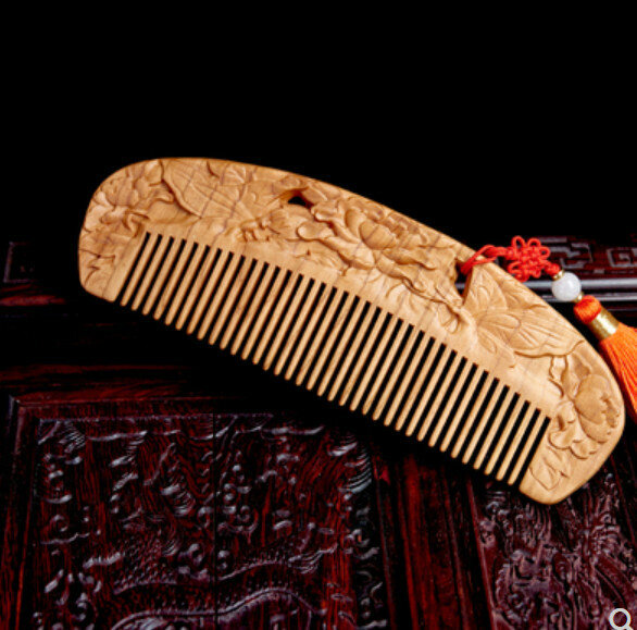 Popular peach wood carved comb