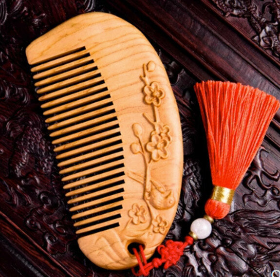 Popular old peach wood carved comb