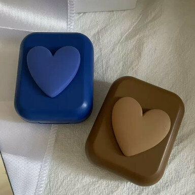 Hot selling compact and portable color contact lens three-dimensional love contact lens case for myopia (specification: as355 blue + as355 coffee color)