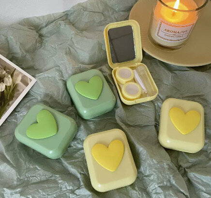 Hot selling compact and portable color contact lens three-dimensional love contact lens case for myopia (specification: as369 green + as369 yellow)