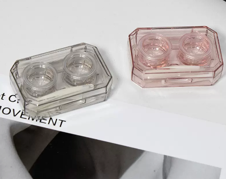 Hot selling no-twist cap contact lens box with multiple pairs of contact lenses (specifications: B45 gray + B45 pink)