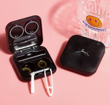 Hot Selling No-Twist Contact Lens Case Care Color Contact Lens Box (Specification: [Black Moon])