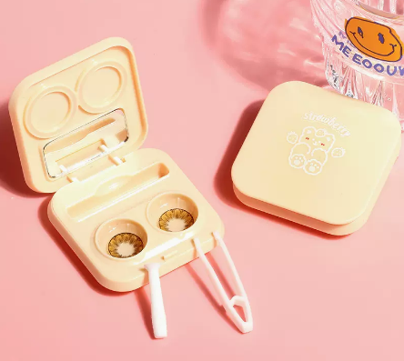 Hot Selling No-Twist Contact Lens Case Care Contact Lens Box (Specification: [Yellow Strawberry Bear])