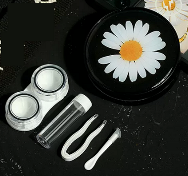 Popular contact lens box, myopia glasses and contact lens box (specifications: single daisy-black box, large companion box)