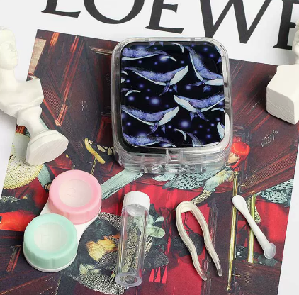 Popular contact lens case, myopia glasses and contact lens case (specifications: four blue whales)