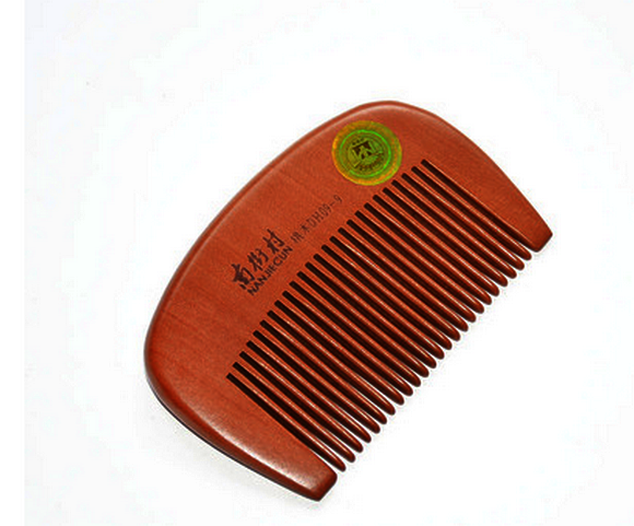 Popular peach wood comb, women's wooden comb about 9 cm (simple decoration)