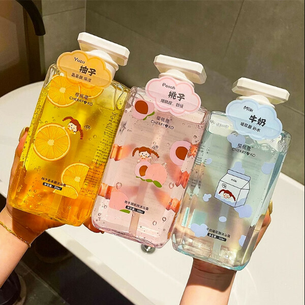 Popular peach shower gel with long-lasting fragrance, moisturizing, nourishing and hydrating autumn and winter girls and adult shower gel, milk body lotion (3 bottles to take away)