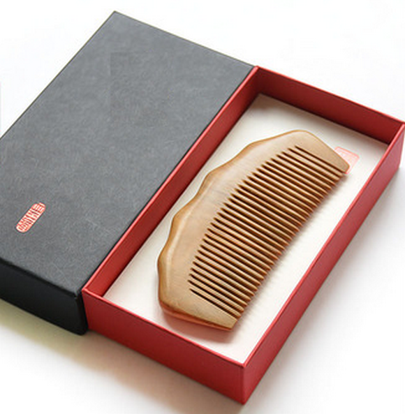 Popular green sandalwood comb wooden comb (gift box) about 12.5 cm