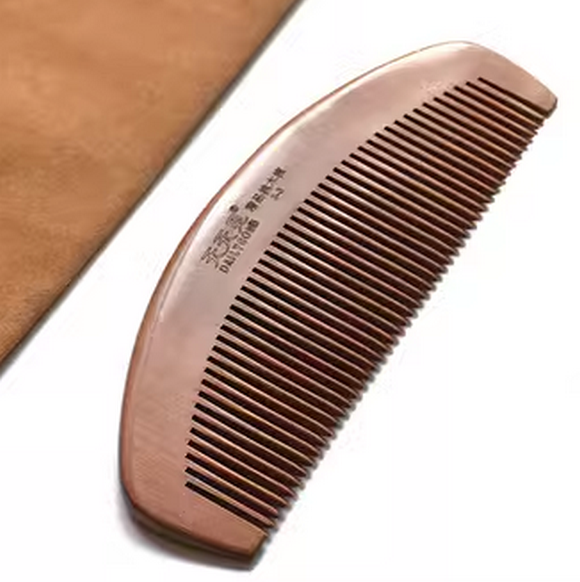 Popular peachwood comb large and dense teeth (packed in cloth bag about 16.5 cm)