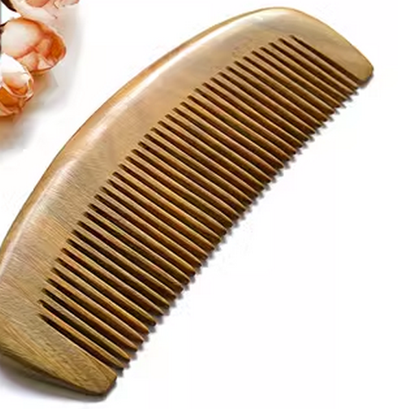 Popular natural green sandalwood comb (simple decoration) about 15.5 cm