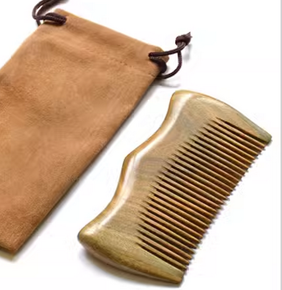 Popular green sandalwood comb for women to prevent hair loss (packaged in cloth bag) about 11.5 cm