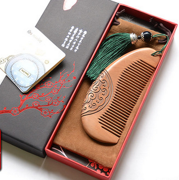 Popular carved tassel peach wood comb (dark green tassel (gift box + bag + card)) about 14 cm